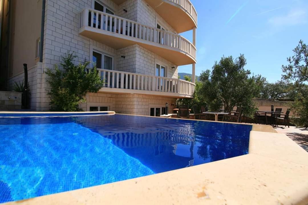 Hotel Villa Dzamonja Μπολ Εξωτερικό φωτογραφία
